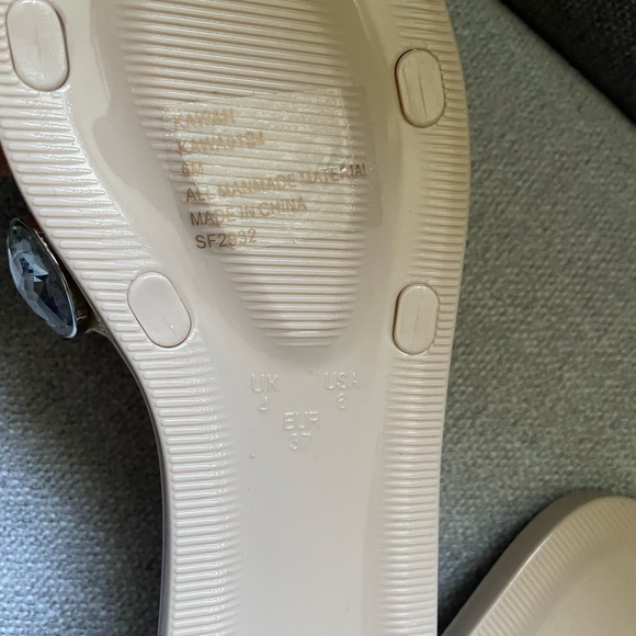 Steve Madden Jewel Nude Sandal - Picture 4 of 4